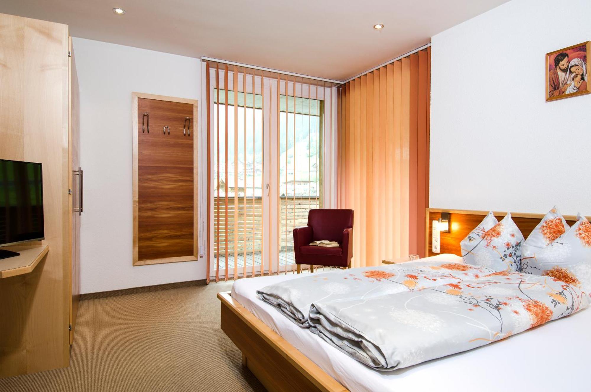 Apart Fridl ゼー 部屋 写真